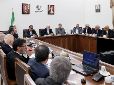 باید در نظام اداری کشور تجدیدنظر شود