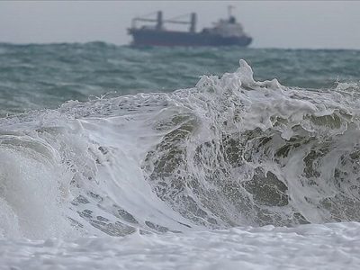 ممنوعیت فعالیت‌های دریایی در مازندران تا ۲۴ ساعت آینده