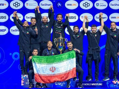 نخستین قهرمانی هم زمان تیمهای ملی کشتی فرنگی و آزاد