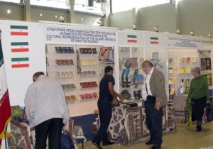 ایجاد نمایشگاه دائمی محصولات ایرانی در مسکو ضروری است