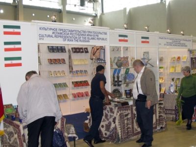 ایجاد نمایشگاه دائمی محصولات ایرانی در مسکو ضروری است