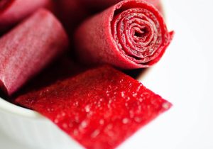 اسامی برخی تنقلات غذایی غیرمجاز اعلام شد