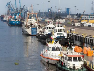 ۲۰ کشتی همزمان در بنادر گیلان تخلیه و بارگیری می‌شود