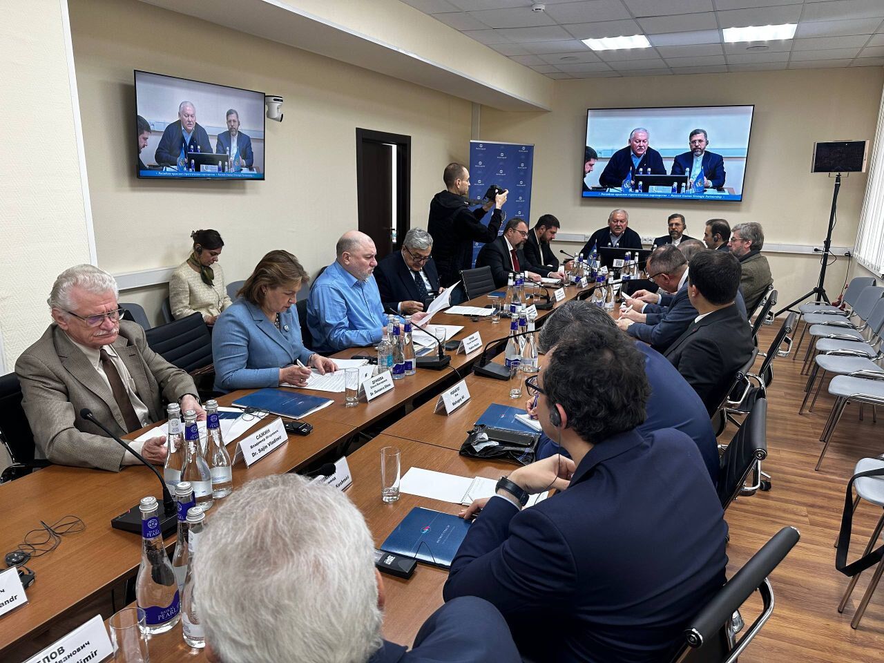 تأکید بر تقویت روابط نخبگان، محور میزگرد مشترک دو اندیشکده ایران و روسیه