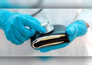 دادستانی مازندران به موضوع زیرمیزی پزشکان ورود کرد