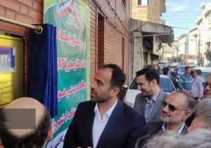 رونمایی از نخستین پلاک و کدپستی هوشمند رشت در خانه میرزاکوچک