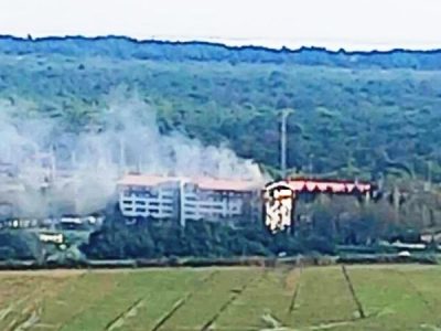 مهار آتشسوزی هتل بین المللی اسپیناس آستارا / ۳ نفر مصدوم شدند