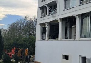 اعزام مصدومان آتش سوزی هتل اسپیناس با بالگرد به رشت