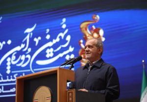 تأکید رئیس جمهور بر رفع موانع برای فعالان اقتصادی