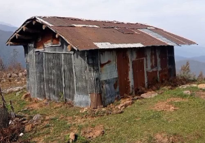 تخریب بنای غیرمجاز در منطقه حفاظت شده فومن