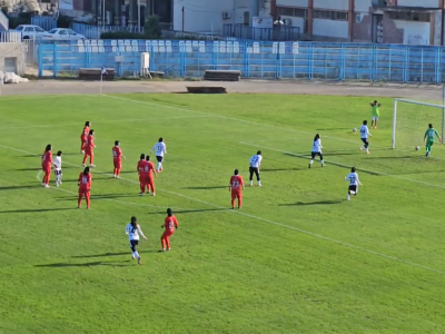 برد بانوان ملوان بندرانزلی در برابر پرسپولیس تهران