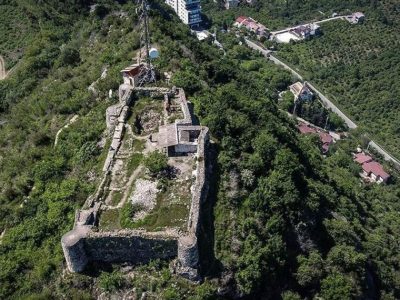 توقف ساختوساز در حریم قلعه تاریخی مارکوه رامسر