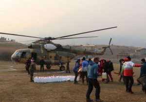 ۴۹ سورتی پرواز بالگرد‌های هلال‌احمر در آتش سوزی جنگل‌های الیت