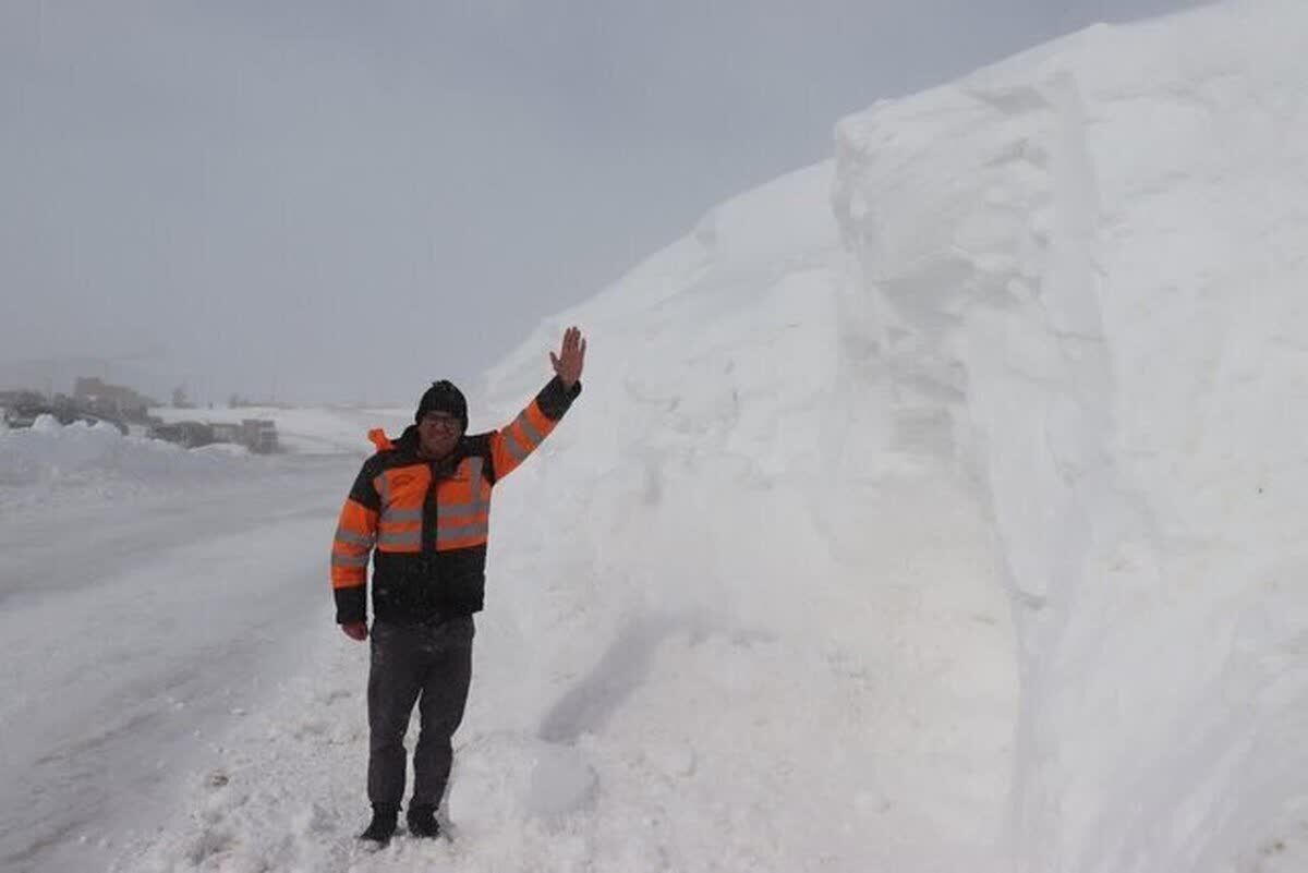 محور پونل - خلخال به دلیل کولاک شدید مسدود شد محور پونل – خلخال به دلیل کولاک شدید مسدود شد