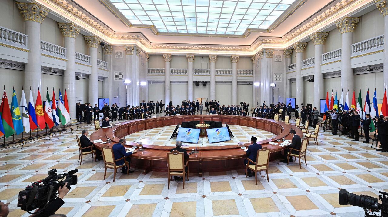 پزشکیان: همکاری ایران و اتحادیه اوراسیا زمینهساز منطقهای قدرتمند است پزشکیان: همکاری ایران و اتحادیه اوراسیا زمینهساز منطقهای قدرتمند است