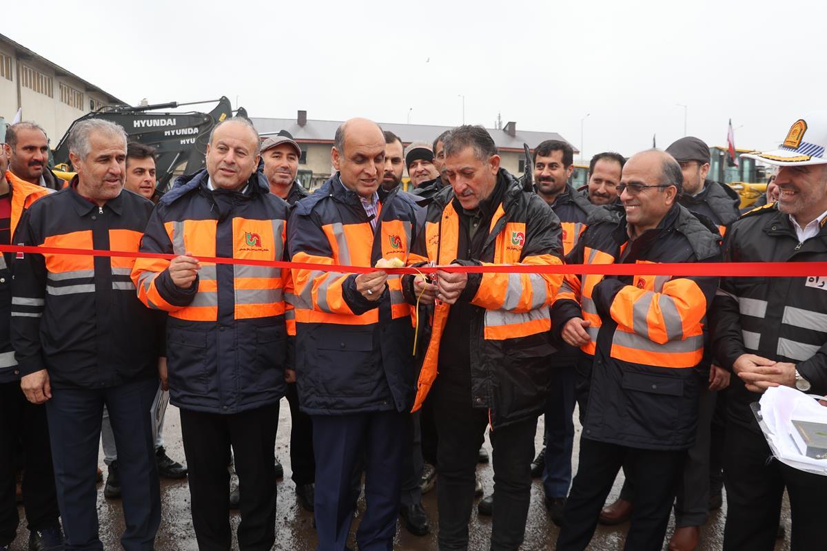 الحاق ۳۲ دستگاه ماشینآلات سنگین به ناوگان راهداری گیلان الحاق ۳۲ دستگاه ماشینآلات سنگین به ناوگان راهداری گیلان