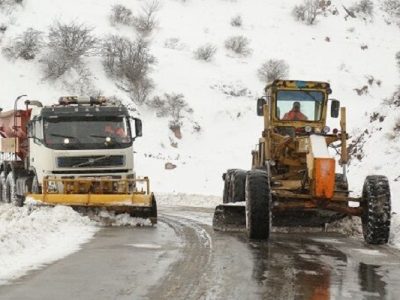 بازبودن تمام راههای اصلی گیلان به همت راهداران