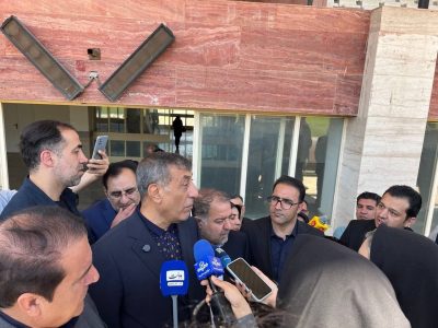 قائمپناه: باید ساخت اماکن ورزشی را به بخش خصوصی واگذار کنیم