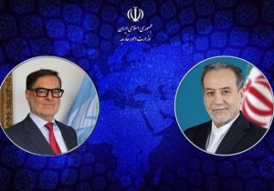 تأکید بر گسترش روابط تهران-کاراکاس