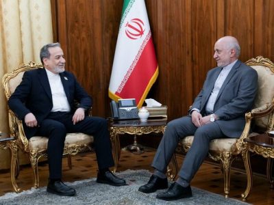 تأکید عراقچی بر تداوم دیپلماسی فعال در دیدار با سفرای ایران در اروپا